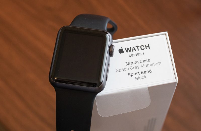 Hộp đựng Apple Watch Series 1 là hộp dài